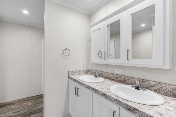 2026 REDMAN 20 NORTHWOOD DW  Home