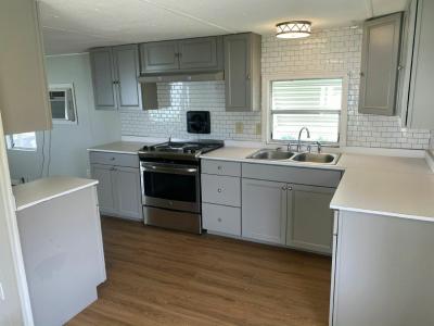 Photo 3 of 12 of home located at 1250 Lakeview Drive #44 Deland, FL 32720