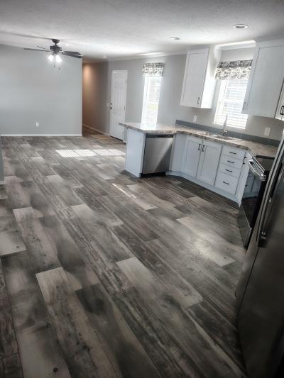 Mobile Home at 2500 Kingsbury Drive  #81 Canton, OH 44706