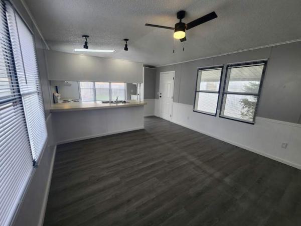 1989 Shamrock Manufactured Home