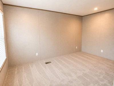 Photo 4 of 7 of home located at 187 Crocker Drive Clarksville, TN 37042