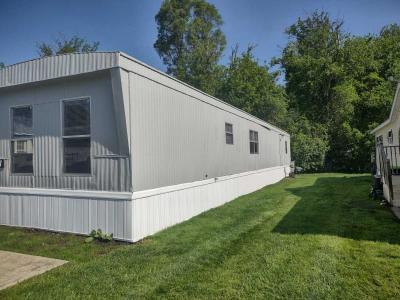 Photo 2 of 11 of home located at 5257 Jennie Dr White Lake, MI 48383