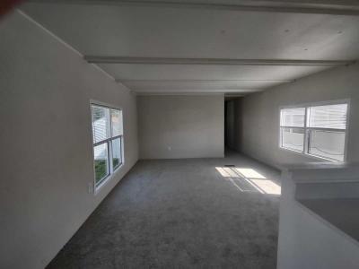 Photo 5 of 11 of home located at 5257 Jennie Dr White Lake, MI 48383