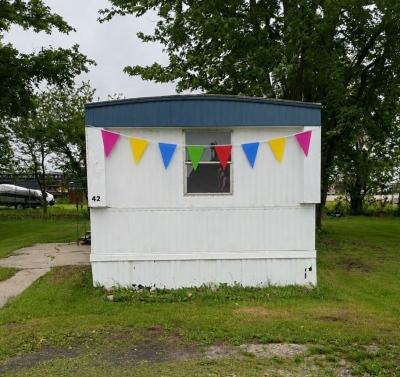 Mobile Home at 42 Village Ct Mediapolis, IA 52637