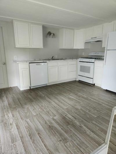 Photo 4 of 10 of home located at 410 Brittany Dr. Lot #222 Lansing, MI 48906