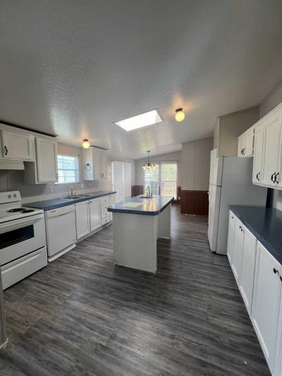 Photo 2 of 9 of home located at 11058 Peninsula Ln Fort Worth, TX 76244