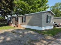 2022 Champion Home Builder  RFN1670905 Mobile Home