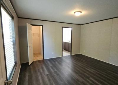 Photo 5 of 7 of home located at Pinewood Chillicothe, Il 61523 Lot 190 Chillicothe, IL 61523