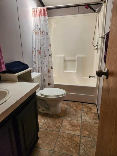 Photo 5 of 10 of home located at 105 Lancelot Pl. #51 Lansing, MI 48906
