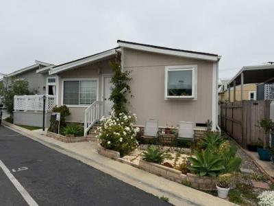 Photo 2 of 17 of home located at 824 W. 15th St. #9 Newport Beach, CA 92663