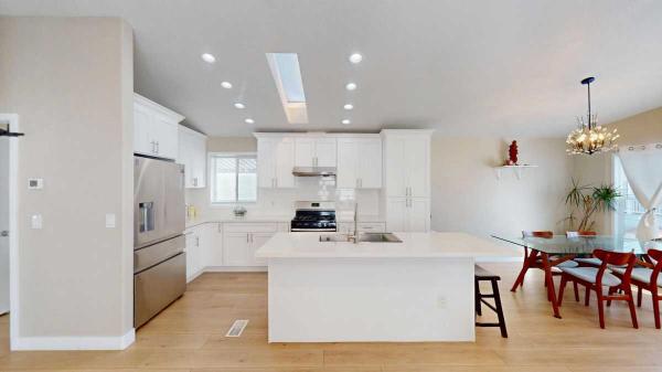 2005 Hallmark Better Than NEW Manufactured Home