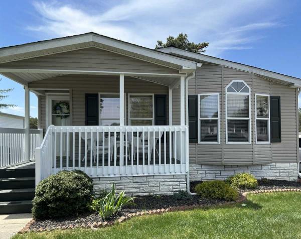 2001 Pine Grove Mobile Home For Sale