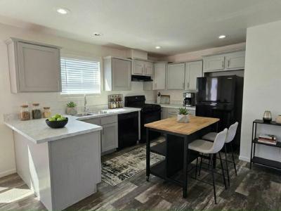 Photo 3 of 6 of home located at 3642 Boulder Highway, #17-A Las Vegas, NV 89121