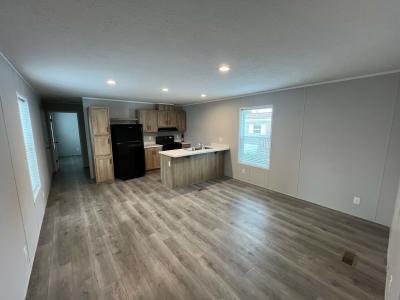 Photo 2 of 10 of home located at 2413 W. Skye View Dr. Findlay, OH 45840