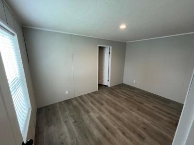 Photo 3 of 12 of home located at 2405 W. Skye View Dr. Findlay, OH 45840