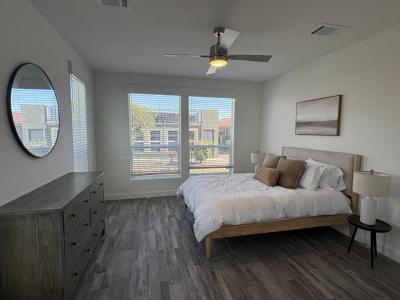 Photo 5 of 17 of home located at 3301 S Goldfield Road Lot 5095 Apache Junction, AZ 85119
