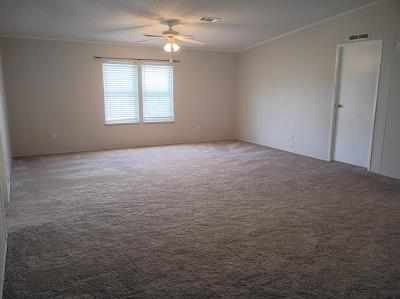 Photo 4 of 19 of home located at 2143 Cypress Cross Dr Lot 436 Lakeland, FL 33810