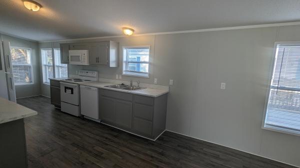 Photo 1 of 2 of home located at 482 Aspen Lane Monroe, MI 48161