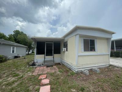 Mobile Home at 13127 Grape Avenue Grand Island, FL 32735