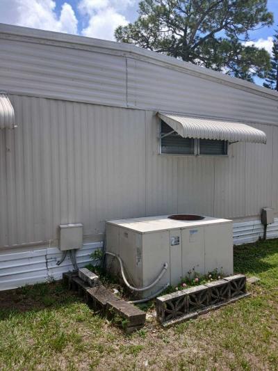 Photo 4 of 36 of home located at 9925 Ulmerton Rd., #3 Largo, FL 33771