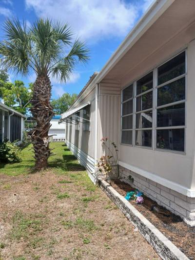 Photo 3 of 36 of home located at 9925 Ulmerton Rd., #3 Largo, FL 33771