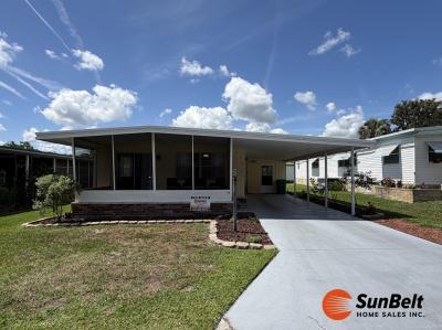 Photo 3 of 25 of home located at 34 King Boulevard Leesburg, FL 34748