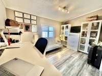1990 Champion Woodridge Manufactured Home