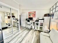 1990 Champion Woodridge Manufactured Home