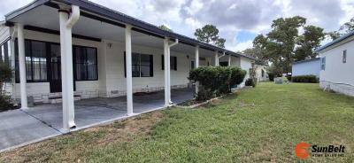 Photo 3 of 61 of home located at 1201 W Gleneagles Road Unit B Ocala, FL 34472