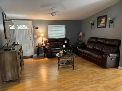 Photo 3 of 13 of home located at 7631 Lourdes Ave #98 Sterling Heights, MI 48314