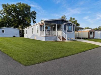 Mobile Home at 6 Liberty Circle Lot 161 Sorrento, FL 32776