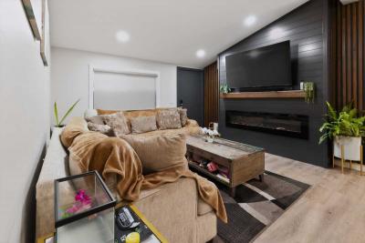 Photo 4 of 36 of home located at 137 Sumac Lane Fountain Valley, CA 92707