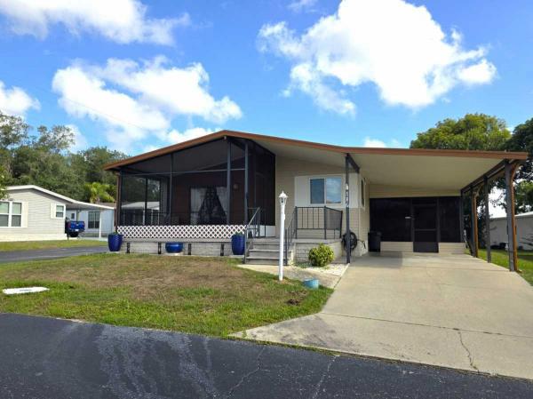 Photo 1 of 2 of home located at 36107 Overlook Dr Dade City, FL 33525