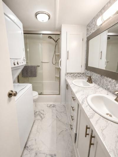 Photo 5 of 34 of home located at 6320 Aloha Drive, Lot #125 Bradenton, FL 34207