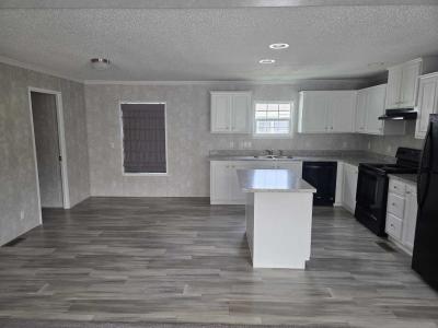 Photo 4 of 6 of home located at 8604 W Pin Oak Drive Pendleton, IN 46064
