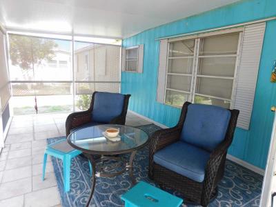 Photo 4 of 20 of home located at 6506 Waikiki Drive, Lot 263 Bradenton, FL 34207