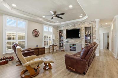 Photo 2 of 8 of home located at 563 Millpond Dr. San Jose, CA 95125