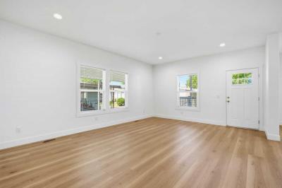 Photo 3 of 13 of home located at 29428 Middleborough Way Hayward, CA 94544