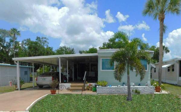 Photo 1 of 2 of home located at 6509 Waikiki Drive, Lot #049 Bradenton, FL 34207
