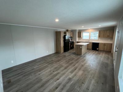 Photo 2 of 10 of home located at 2330 W. Skye View Dr. Findlay, OH 45840