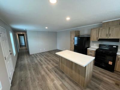 Photo 4 of 10 of home located at 2329 W. Skye View Dr. Findlay, OH 45840
