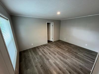 Photo 5 of 10 of home located at 2328 W. Skye View Dr. Findlay, OH 45840