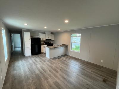Photo 2 of 10 of home located at 2401 W. Skye View Dr. Findlay, OH 45840