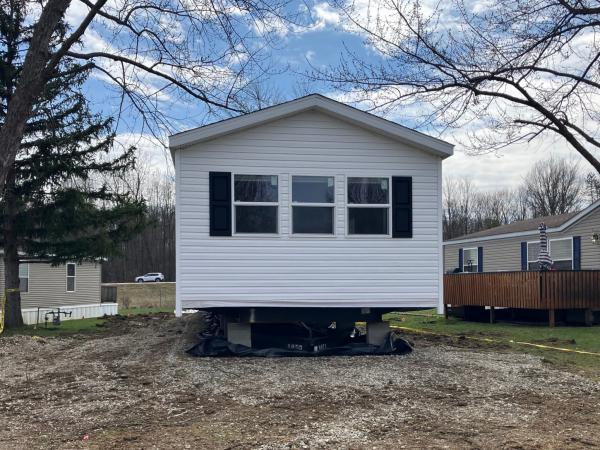 Photo 1 of 1 of home located at 1072 South Park Drive Brookfield, OH 44403