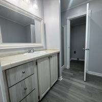 2004 Homes of Merit 49046 Mobile Home