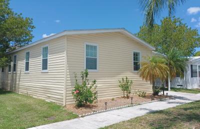 Photo 2 of 13 of home located at 6543 NW 34th Ave Coconut Creek, FL 33073