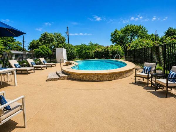 Photo 1 of 2 of home located at 310 Scobey Ave, #315 Donna, TX 78537