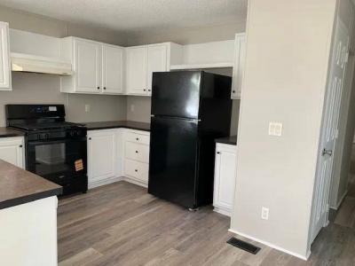 Mobile Home at 16 Kris Dr Bloomington, IL 61704
