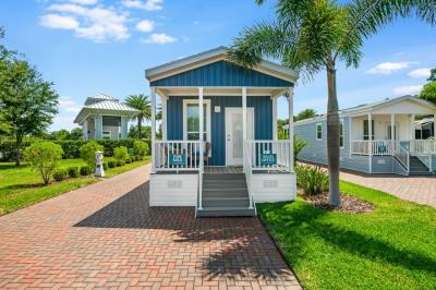 Photo 2 of 11 of home located at 861 Seashell Loop Palmetto, FL 34221
