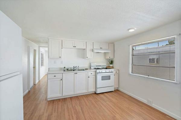 1972 N\A Manufactured Home
